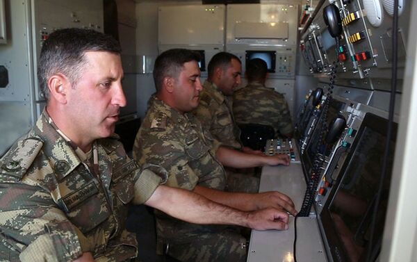 Зенитно-ракетные войска провели учения с боевой стрельбой - Sputnik Азербайджан