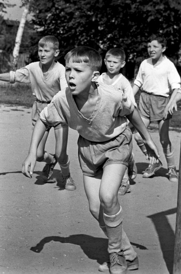 Соревнования по футболу среди детских команд. 1969 год - Sputnik Азербайджан
