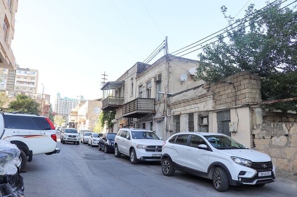 Qız evində toydur, oğlan evinin xəbəri yox – Bakıda yeni problemli ərazi yaranır Qız evində toydur, oğlan evinin xəbəri yox – Bakıda yeni problemli ərazi yaranır - Sputnik Azərbaycan