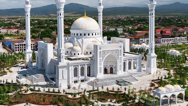 Мечеть в честь Пророка Мухаммада в Шали - Sputnik Azərbaycan