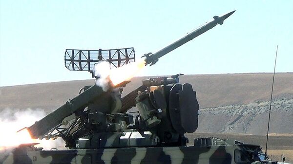 Азербайджанские военные провели боевые стрельбы - фото-видео - Sputnik Азербайджан