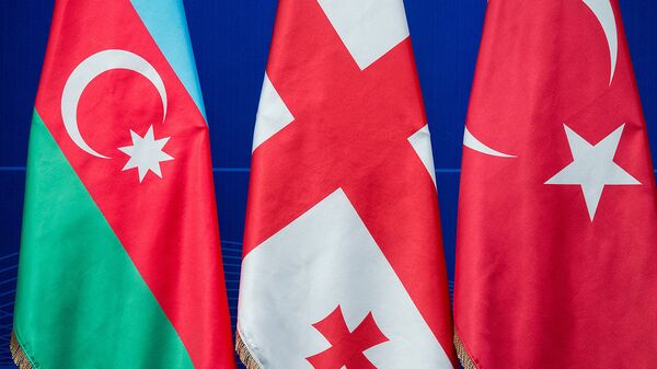 Флаги Азербайджана, Грузии и Турции - Sputnik Azərbaycan