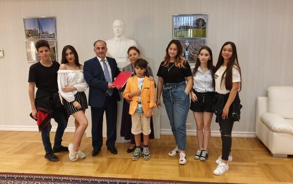 Театр-студия Gunay Бакинского детского театра завоевал Гран-при десятого Международного конкурса искусств AMBERSTAR - Sputnik Азербайджан