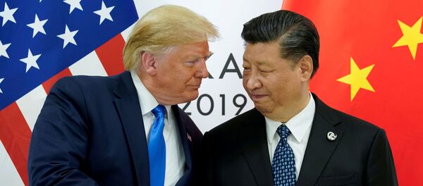 Президент США Дональд Трамп с президентом Китая Си Цзиньпином, фото из архива - Sputnik Азербайджан
