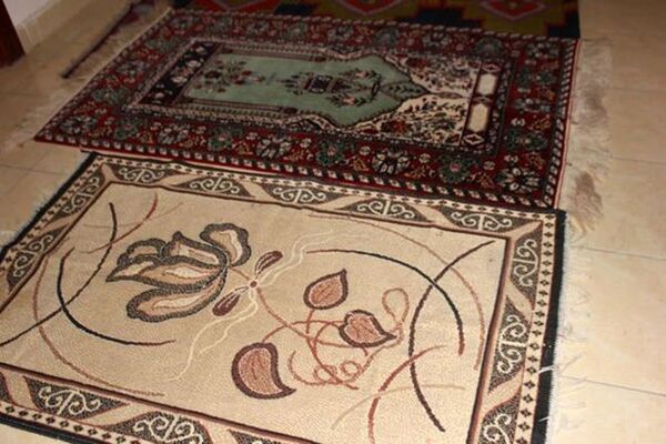 Украденные из мечети ковры для намаза - Sputnik Азербайджан