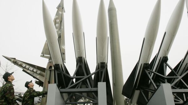 Баллистические ракеты средней дальности, фото из архива - Sputnik Азербайджан