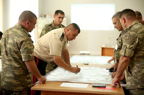 В Центре военных игр проводятся командно-штабные учения - фото В Центре военных игр проводятся командно-штабные учения - фото - Sputnik Азербайджан
