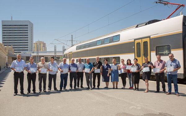 Тренинг для проводников на железной дороге по теме Удовлетворенность клиентов - Sputnik Азербайджан