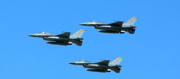 Самолеты F-16, участвующие в учениях “TurAz Qartalı-2019” - Sputnik Азербайджан