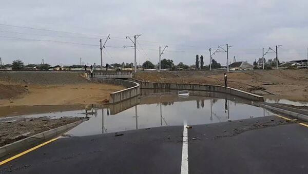 Sabunçu rayonunda yeni inşa edilmiş tuneli su basıb - Sputnik Azərbaycan
