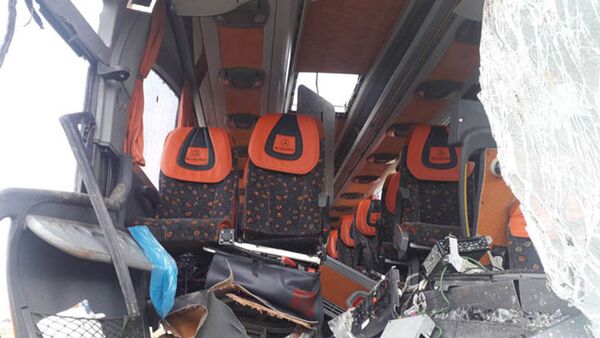 Следовавший из Турции в Баку автобус попал в страшную аварию в Шамкире - фото Следовавший из Турции в Баку автобус попал в страшную аварию в Шамкире - фото - Sputnik Азербайджан