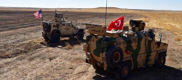 Военная техника Турции и США на сирийско-турецкой границе, фото из архива - Sputnik Азербайджан