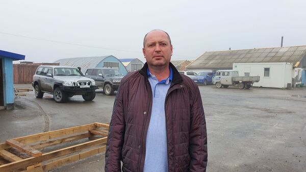 Дороги без дураков: как асфальтируется самый далекий край России Дороги без дураков: как асфальтируется самый далекий край России - Sputnik Азербайджан