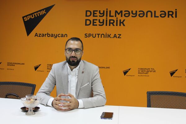 Надо просто захотеть: бакинец намерен обойти пешком одиннадцать стран Надо просто захотеть: бакинец намерен обойти пешком одиннадцать стран - Sputnik Азербайджан