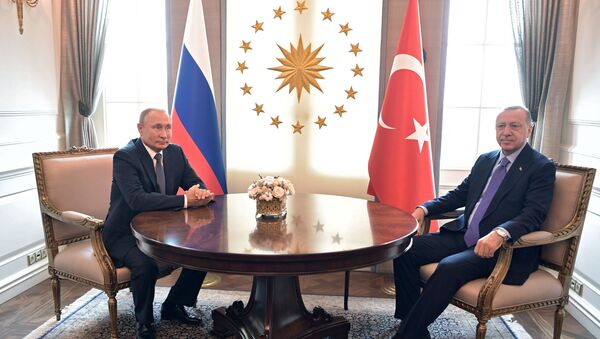 Президент РФ Владимир Путин и президент Турции Реджеп Тайип Эрдоган во время встречи - Sputnik Азербайджан