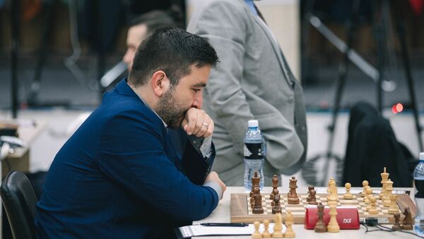Азербайджанский гроссмейстер Эльтадж Сафарли - Sputnik Азербайджан