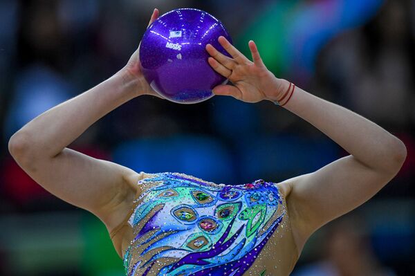 В Баку продолжается настоящий спортивный праздник - 37-й чемпионат мира по художественной гимнастике - Sputnik Азербайджан