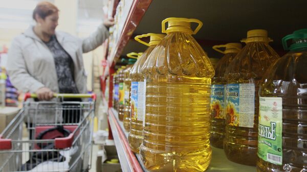 Растительное масло на прилавках, фото из архива - Sputnik Азербайджан