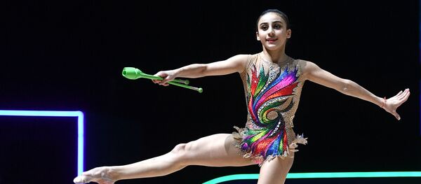 Зохра Агамирова (Азербайджан) на чемпионате Европы по художественной гимнастике в Баку Зохра Агамирова (Азербайджан) на чемпионате Европы по художественной гимнастике в Баку - Sputnik Азербайджан
