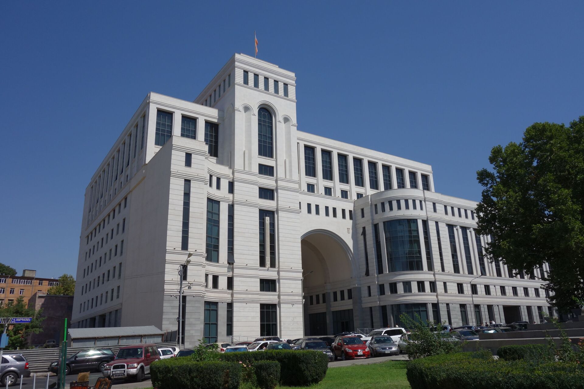 Здание министерства иностранных дел Армении - Sputnik Азербайджан, 1920, 16.12.2023