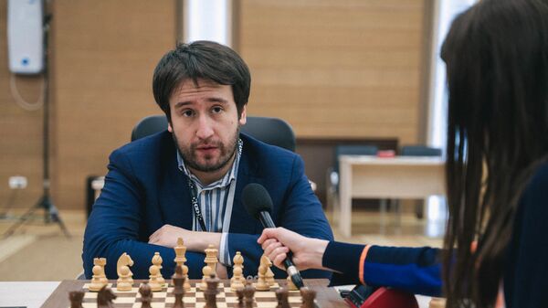 Азербайджанский гроссмейстер Теймур Раджабов на Кубке мира по шахматам в Ханты-Мансийске - Sputnik Азербайджан