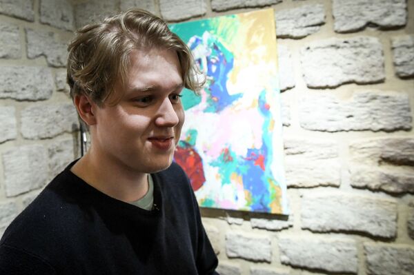 Персональная выставка шведского художника Симона Арнса в Баку - Sputnik Азербайджан
