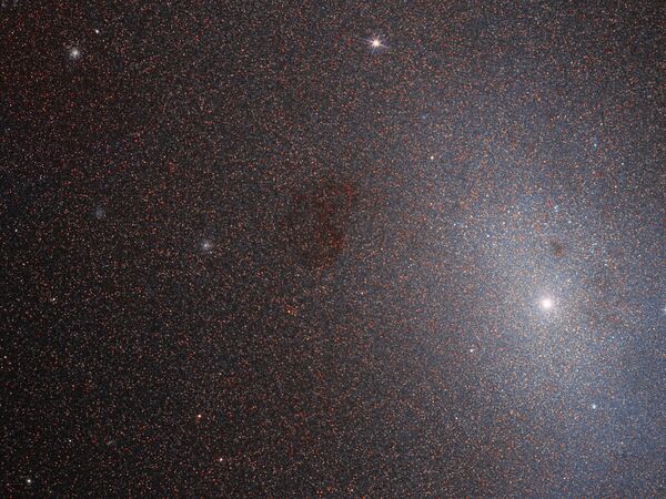 Карликовая эллиптическая галактика M 110 в созвездии Андромеды - Sputnik Азербайджан