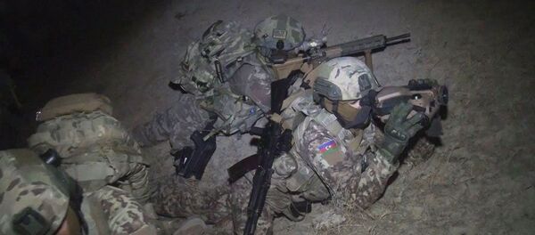 На учениях Кавказский орел - 2019 спецназовцы проникли в глубину обороны противника На учениях Кавказский орел - 2019 спецназовцы проникли в глубину обороны противника - Sputnik Азербайджан