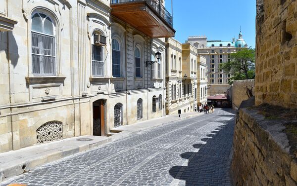Улица Кичик Гала в Старом городе в Баку - Sputnik Азербайджан