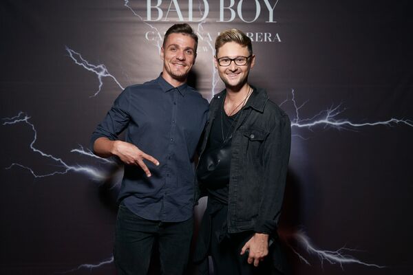 «Плохие» парни на презентации нового мужского аромата Bad Boy от Carolina Herrera «Плохие» парни на презентации нового мужского аромата Bad Boy от Carolina Herrera - Sputnik Азербайджан