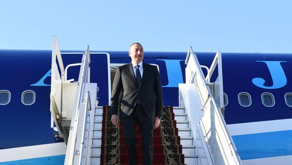 Президент Ильхам Алиев прибыл с рабочим визитом в Россию - Sputnik Azərbaycan