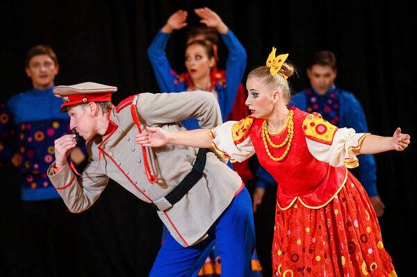 Выступление Российского государственного академического хореографического ансамбля Березка в Баку - Sputnik Азербайджан