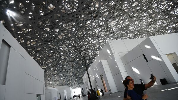Музей Лувр Абу Даби создан французским архитектором Жаном Нувелем - Sputnik Азербайджан