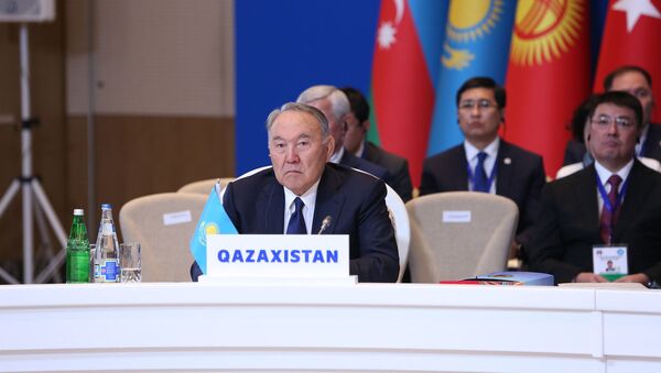 Qazaxıstan Respublikasının birinci Prezidenti Nursultan Nazarbayev - Sputnik Azərbaycan