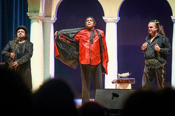 Выступление трио OLÉ в рамках Международного театрального фестиваля M.A.P. в Баку - Sputnik Азербайджан