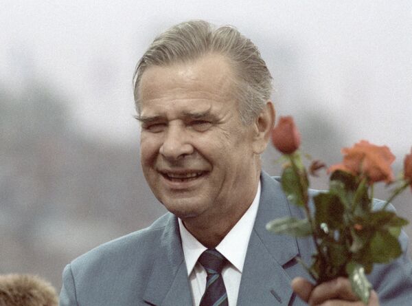 Золотой голкипер: легендарному Льву Яшину исполнилось бы 90 лет Золотой голкипер: легендарному Льву Яшину исполнилось бы 90 лет - Sputnik Азербайджан