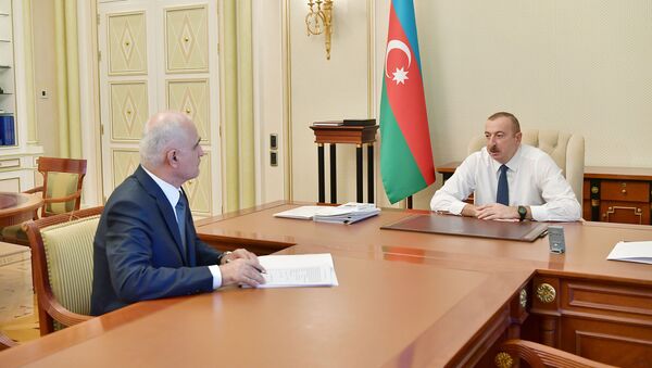 Prezident İlham Əliyev və Baş nazirin müavini Şahin Mustafayev - Sputnik Азербайджан