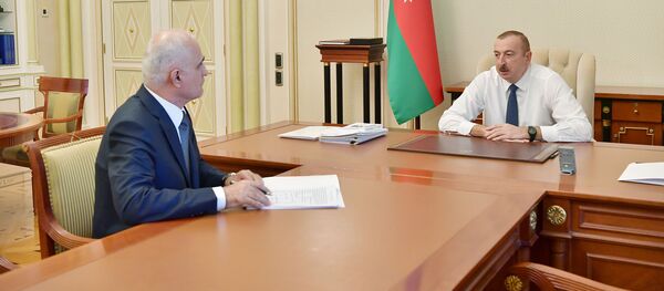 Prezident İlham Əliyev və Baş nazirin müavini Şahin Mustafayev Prezident İlham Əliyev və Baş nazirin müavini Şahin Mustafayev - Sputnik Азербайджан