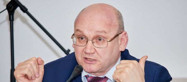 Председатель комиссии по миграции Совета по делам национальностей при Правительстве Москвы Юрий Московский Председатель комиссии по миграции Совета по делам национальностей при Правительстве Москвы Юрий Московский - Sputnik Азербайджан