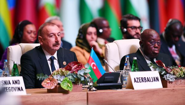 В Баку начал работу XVIII Саммит глав государств и правительств стран-членов Движения неприсоединения. - Sputnik Азербайджан
