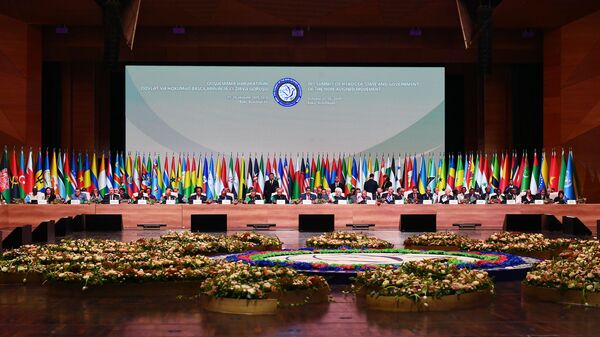 В Баку начал работу XVIII Саммит глав государств и правительств стран-членов Движения неприсоединения. - Sputnik Азербайджан