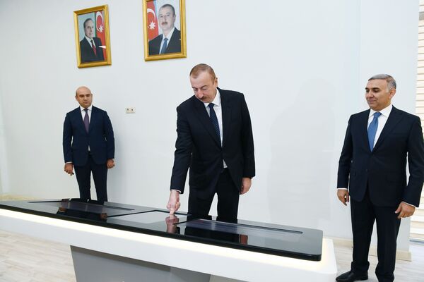 Президент Алиев посетил Габалинский район - фото Президент Алиев посетил Габалинский район - фото - Sputnik Азербайджан
