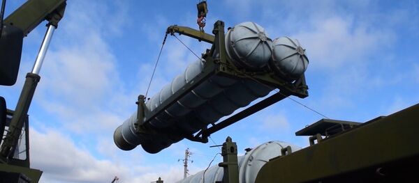 Ракетные комплексы С-300 перебросили в Таджикистан Ракетные комплексы С-300 перебросили в Таджикистан - Sputnik Азербайджан
