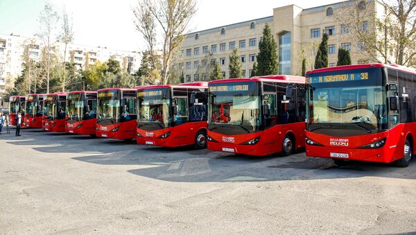 Bakıya gətirilən yeni “İsuzu Citibus” markalı avtobuslar - Sputnik Azərbaycan