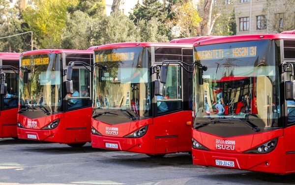 Bakıya gətirilən yeni “İsuzu Citibus” markalı avtobuslar - Sputnik Azərbaycan