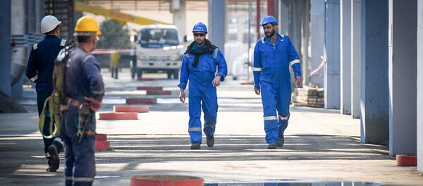 Бакинский нефтеперерабатывающий завод имени Гейдара Алиева Бакинский нефтеперерабатывающий завод имени Гейдара Алиева - Sputnik Азербайджан