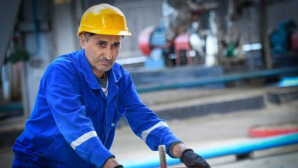 Бакинский нефтеперерабатывающий завод имени Гейдара Алиева - Sputnik Азербайджан