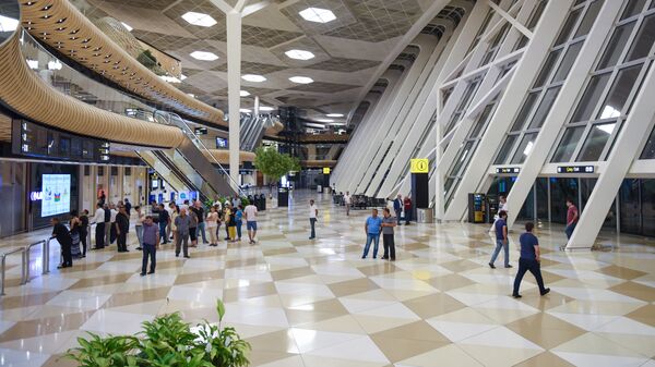 Вестибюль Международного аэропорта имени Гейдара Алиева в Баку - Sputnik Азербайджан