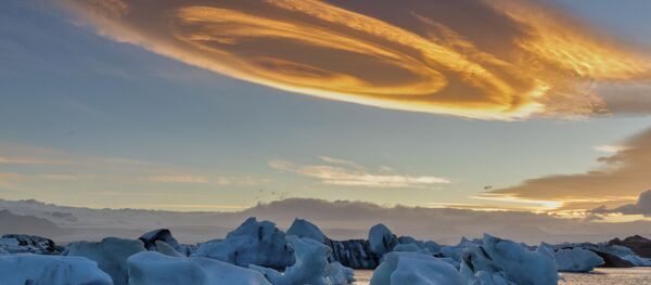 Снимок Cinnamon rolls cloud фотографа Bingyin Sun, ставший финалистом конкурса Weather Photographer of the Year 2019 - Sputnik Азербайджан