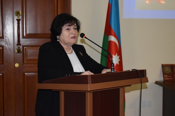 Время пришло: спустя 94 года знамя Карабахского хана представили в Баку - фото Время пришло: спустя 94 года знамя Карабахского хана представили в Баку - фото - Sputnik Азербайджан